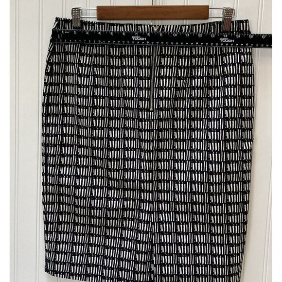 Adrianna Papell Geometric Black White Exposed Zip Lined Pencil Straight Skirt-6 - Picture 5 of 10